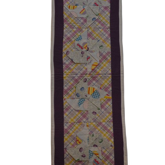 Quilted Table Topper/Runner Purple-White Housewarming approx. 13' x 36' - Picture 11 of 16